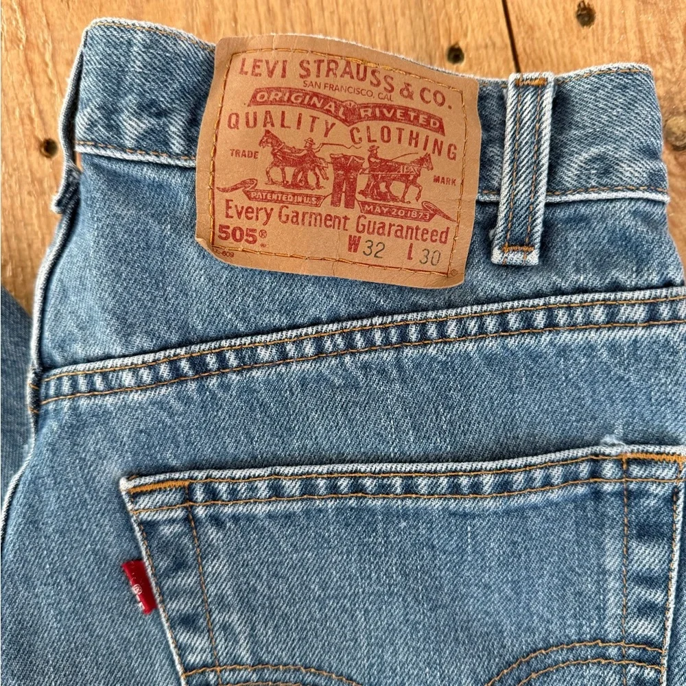 LEVIS 505 regular fit straight leg blue jeans W 32 - Picture 2 of 8